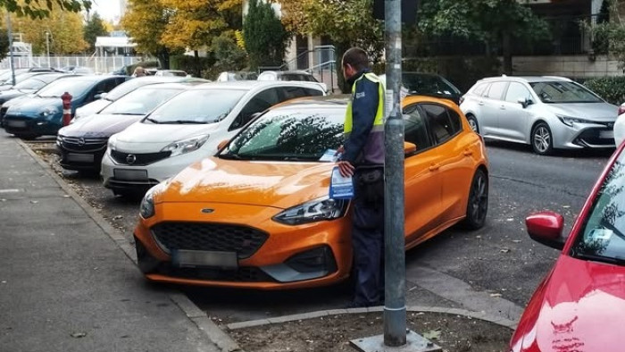 Újabb helyeken korlátozták a parkolást Budapesten – térkép