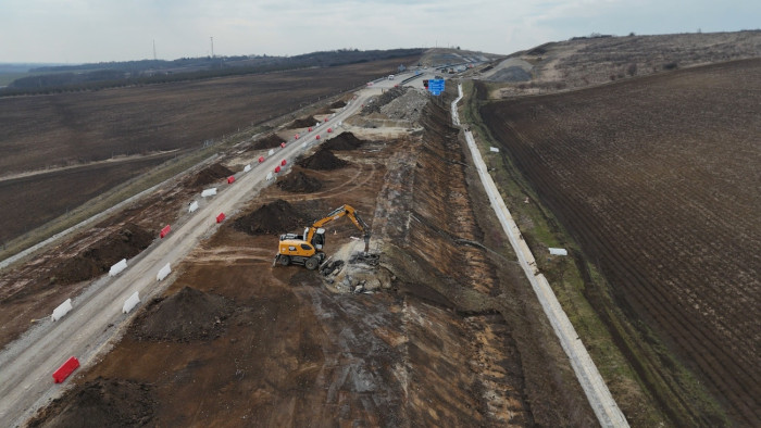 Újabb csapást mérne Lázár János a Strabagra