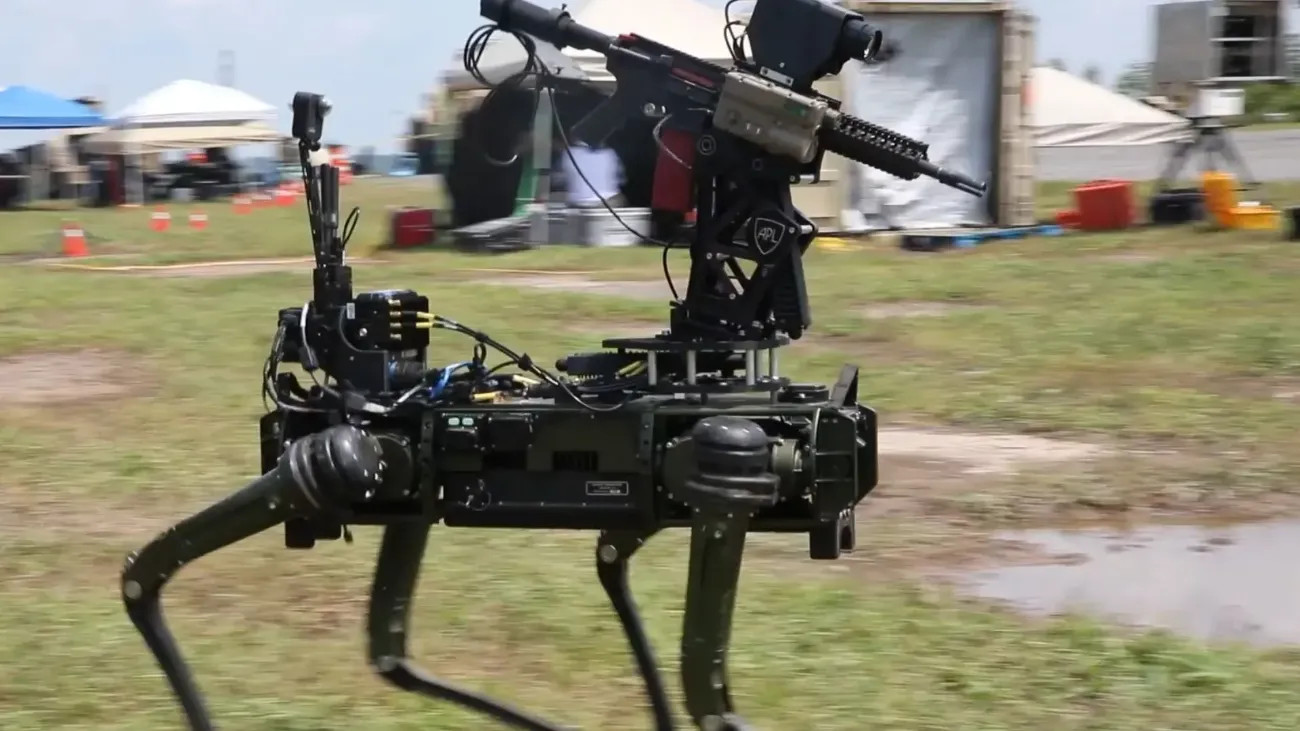 Felfegyverzett robotkutya