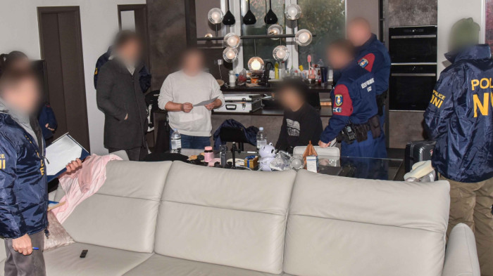 Tonnaszám drogot csempésző nemzetközi bűnbandát kapcsoltak le magyar rendőrök