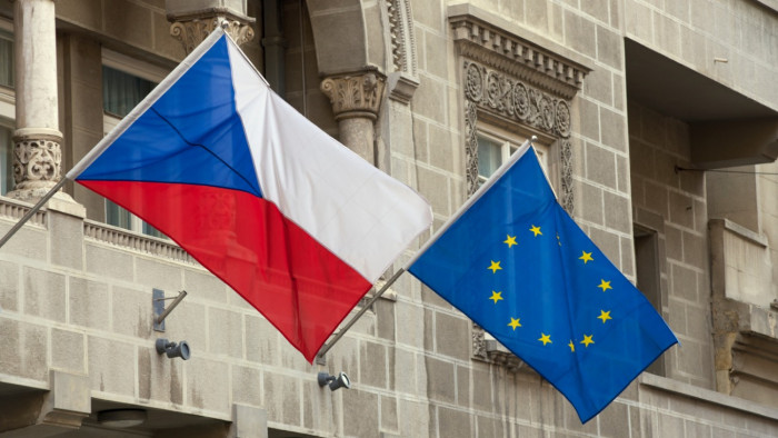 Egy parlamenti bizottság elutasította az Ukrajna melletti határozatot Csehországban