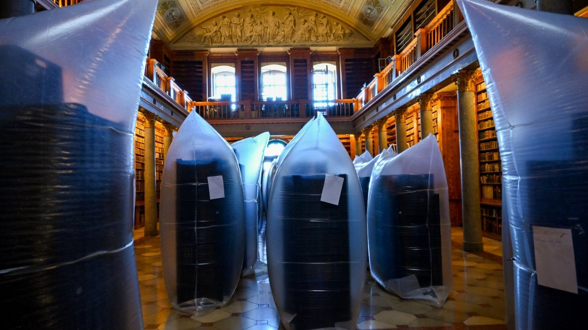 Rovarinvázió után: hamarosan végeznek a renoválással, kiderült az is, mikor nyithat újra a Pannonhalmi Főapátság könyvtára