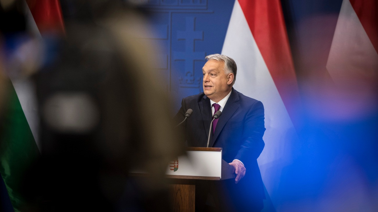 Orbán Viktor: fél évvel elhalasztjuk a benzin jövedéki adójának emelését