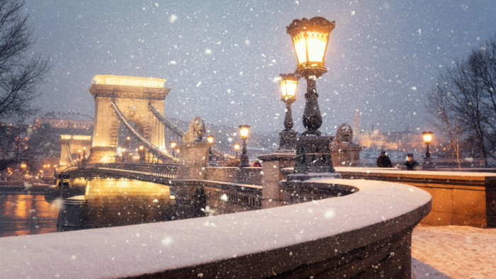 Fehér szilveszter, jeges utak – erre figyelmeztet a meteorológia