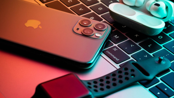 Szokatlan lépés az Apple-től: eltörölhetik az iPhone-ok egy funkcióját