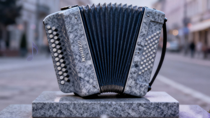 Eltemették Miskolc ikonikus utcazenészét