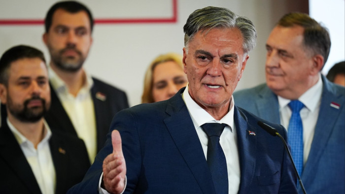 Szakértő: Dodik Kaczynskit másolhatja, a háttérből irányíthat a boszniai Szerb Köztársaságban