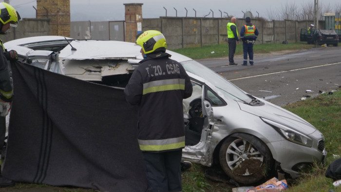 Elképesztő videó az aszódi gyilkos ámokfutóról, 18+