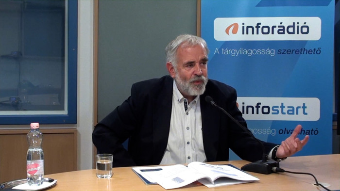 Kollár László Péter MTA-főtitkár az Arénában: a fiatal kutatók kétharmada a pályaelhagyáson gondolkodik