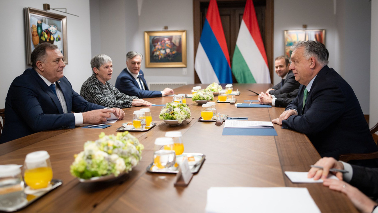 Orbán Viktor a kormányülésen 2025. november 26-án