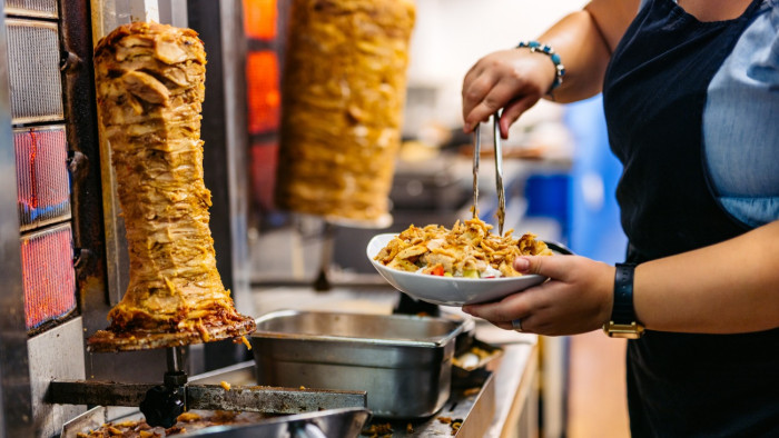 Nem minden gyros pörög tisztán – íme, az országos razzia eredményei