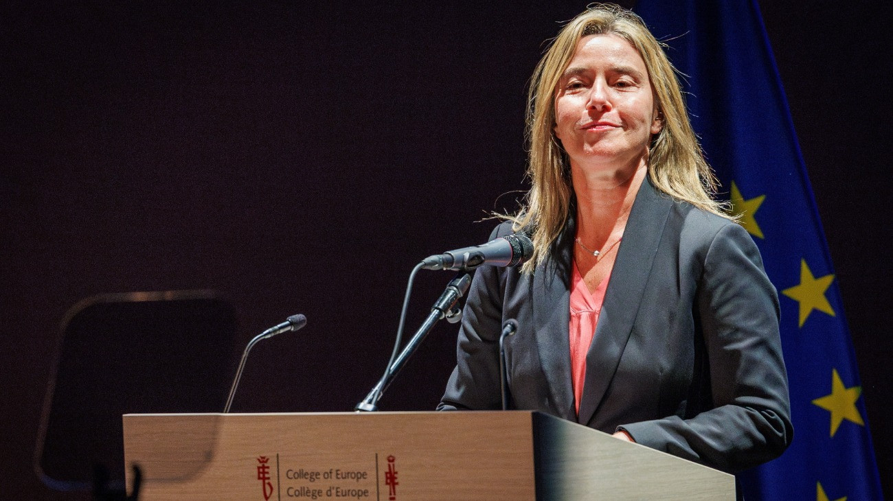 Botrány Brüsszelben: vádat emeltek az EU volt külügyi vezetője ellen