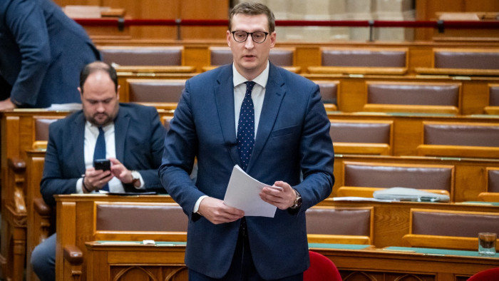 Hitel vagy uzsoratörvény? – zavarba ejtő vita folyt Budapest megmentéséről