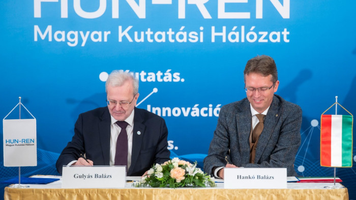 Új fejezet a magyar kutatásban: 25 éves megállapodás született