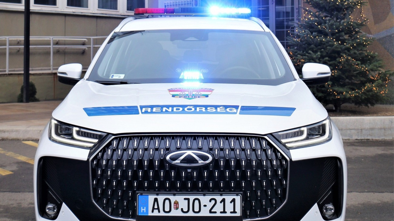Egy Chery Tiggo 7 gépkocsi, amely a kaposvári rendőrséghez került.