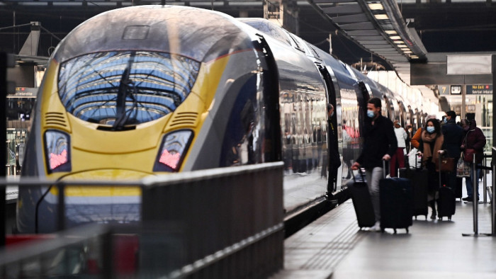 Káosz a La Manche alatt: leállt a Eurostar szuperexpresszek közlekedése