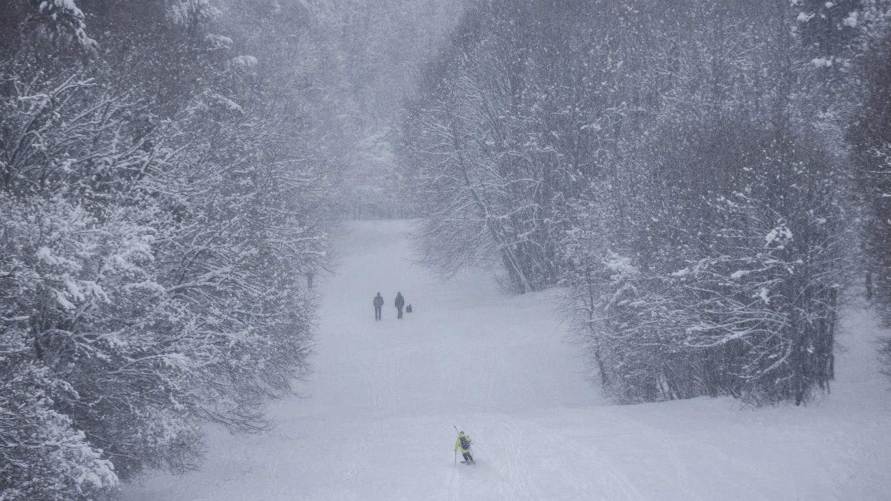 Máris jön az újabb hullám, akár 20 centis hó is lehet többfelé – térkép