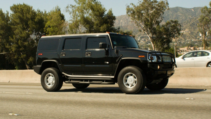 Most bárki megveheti a Balaton-jég alá szakadt Hummer-legendát