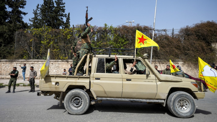 Még egy háború? Katonai hadműveletbe kezdett a szír hadsereg Aleppóban