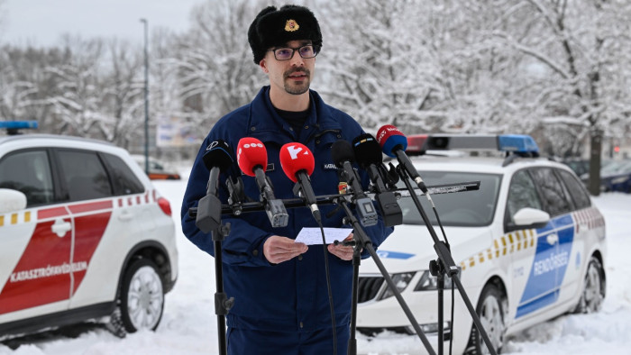 Operatív törzs: ónos eső miatti riasztás esetén senki ne induljon útnak se járművel, se gyalog!