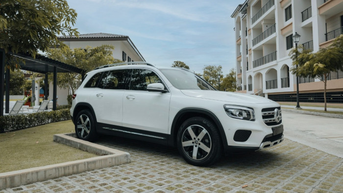 Megkezdődött az új elektromos Mercedes SUV-ok gyártása Kecskeméten