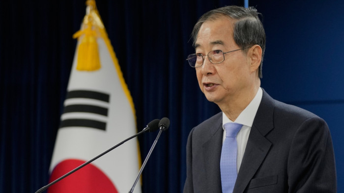 Szemet hunyt: 23 év börtönre ítélték a volt miniszterelnököt bűnrészesség miatt