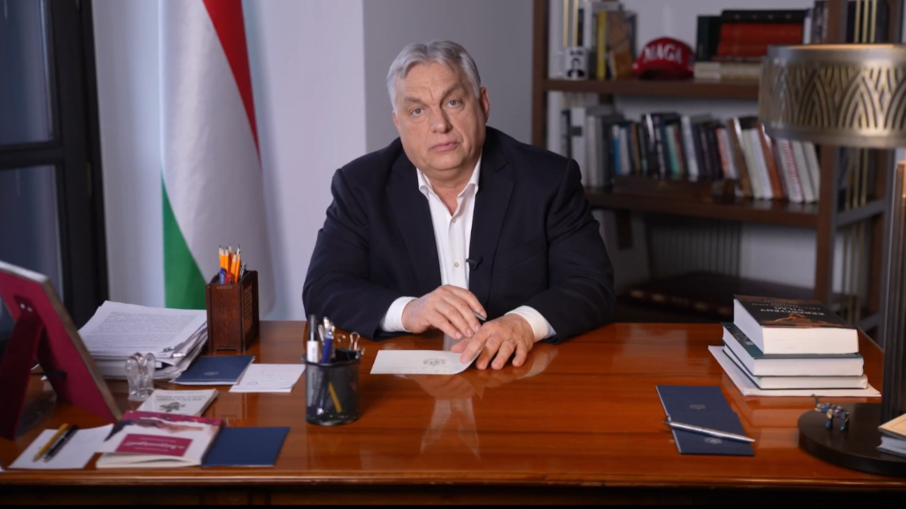 Januári rezsistopot jelentett be Orbán Viktor