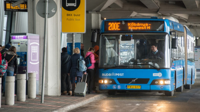 Nagy változás az egyik legfontosabb fővárosi buszvonalon