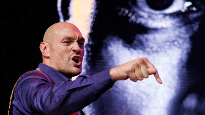 Visszatér a nehézsúly egyik legnagyobb neve – megint