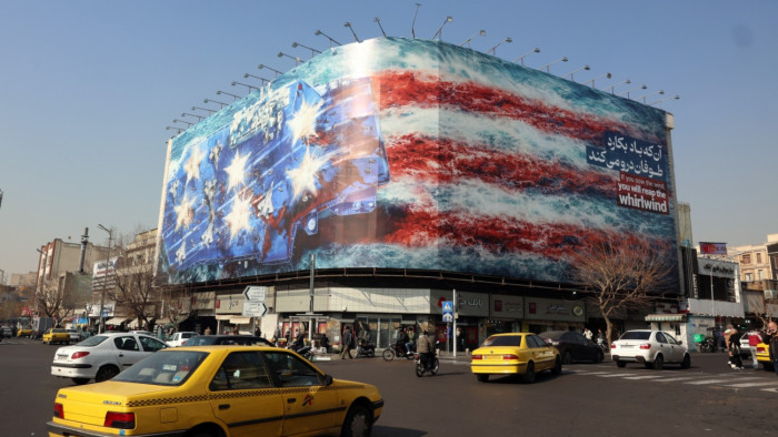 Inkább médiashow-ra, mint konkrét eredményre számítanak az amerikai–iráni tárgyalásokon