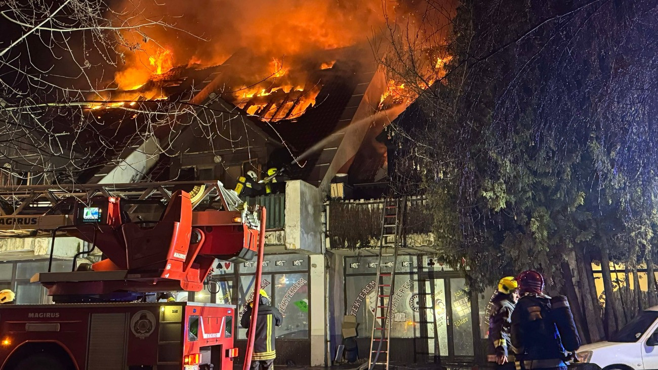 Budakeszi polgármestere is megszólalt a katasztrófáról, a beszakadt födém alatt voltak a halottak, gázpalack is robbant
