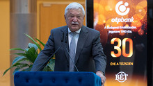 Tarolt az OTP Bank, Csányi Sándort is kitüntették