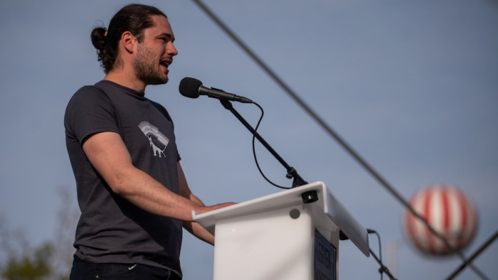 Hasít a kutyapárt humorhadjárata: elismerik, hogy nem lesz kétharmaduk