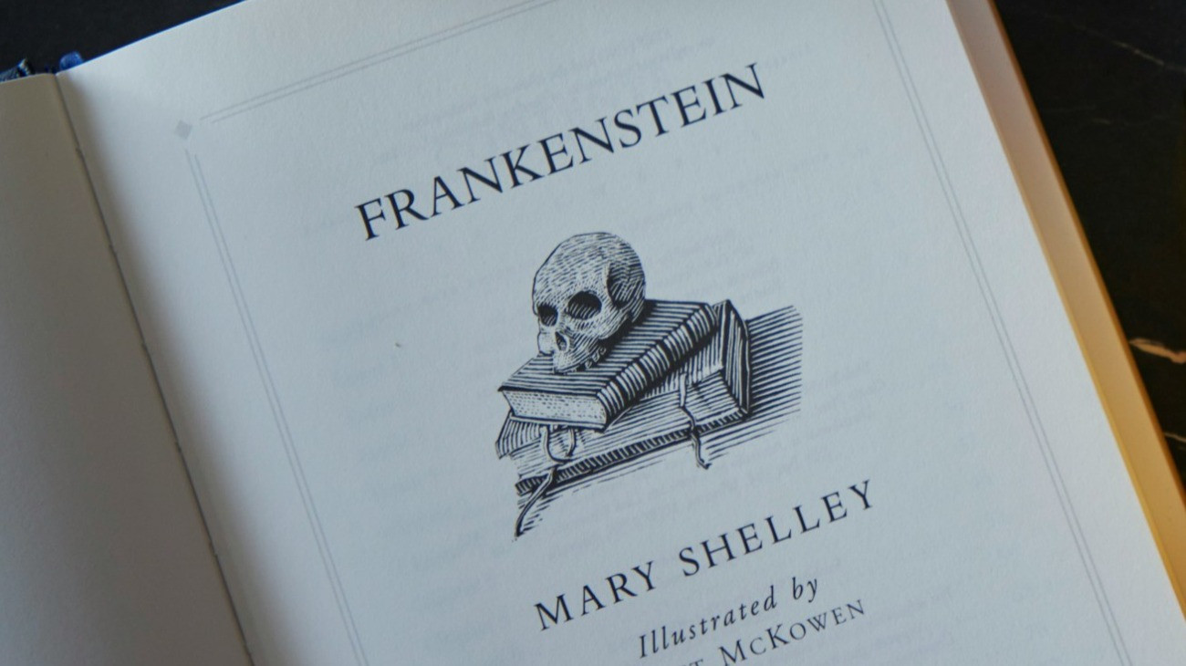 Nagy hajó a színpadon: szombaton új életre kel a Frankenstein-történet a Vígszínházban