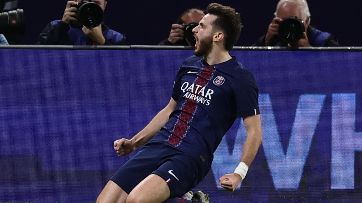 Véglegessé válik a foci BL nyolcadddöntős mezőnye, pályán a veszprémi kézisek is – sport a tévében