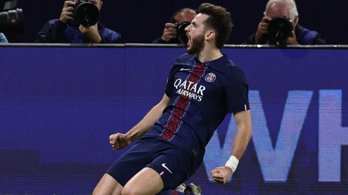 Véglegessé válik a foci BL nyolcadddöntős mezőnye, pályán a veszprémi kézisek is – sport a tévében