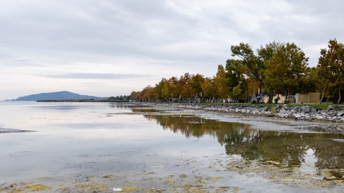 A Balatonnál indul a rehabilitáció, örülhetnek ennek a szabadstrandnak a rajongói