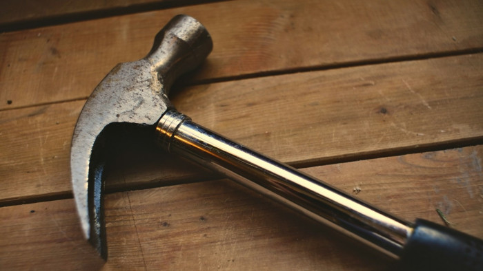 Kalapáccsal ölt a féltékeny férfi, fegyházban töltheti hátralévő éveit