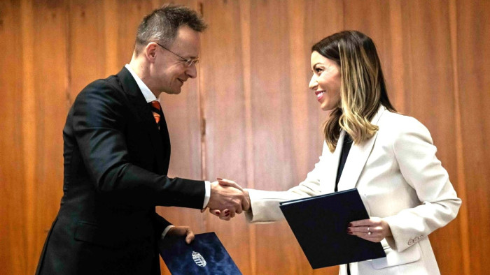 6 euró lesz a jegyár a Budapest–Belgrád vasútvonalon, jönnek az ultramodern kínai motorvonatok