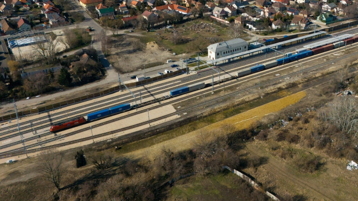 Akár fél évet is csúszhat a Budapest–Belgrád vasútvonalon a személyforgalom megindulása