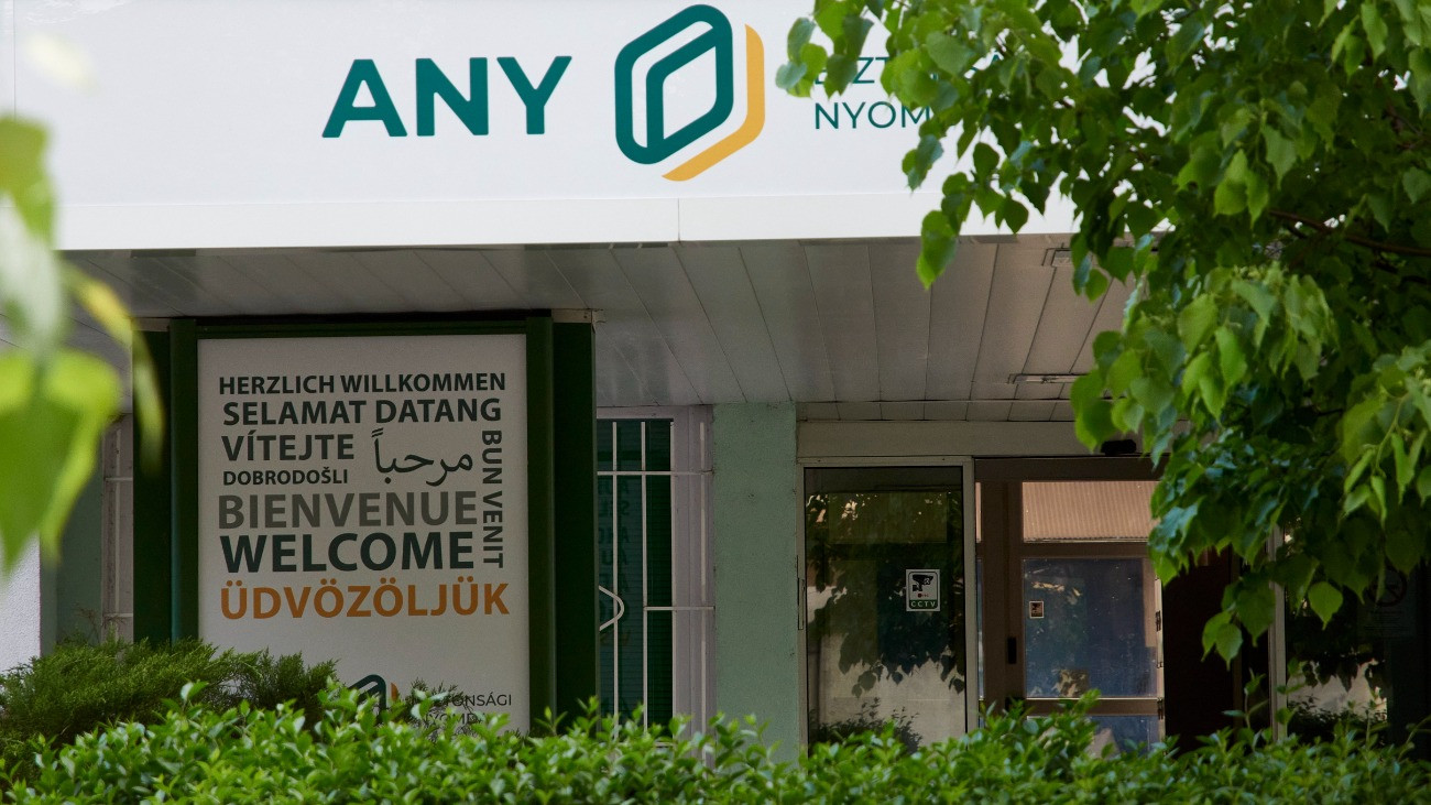 Már nyomják a szigorúan őrzött szavazólapokat