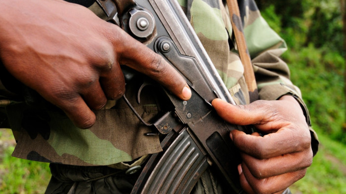 Felfegyverzett rablók ütöttek rajta egy focicsapat buszán, egy játékos meghalt