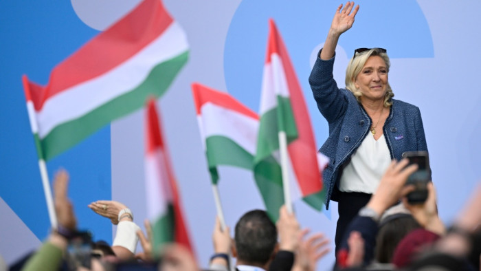 Marine Le Pen a Maximában: itt a nemzetek visszatérésének hajnala, most Orbán Viktorhoz hasonló vezetőkre van szükség