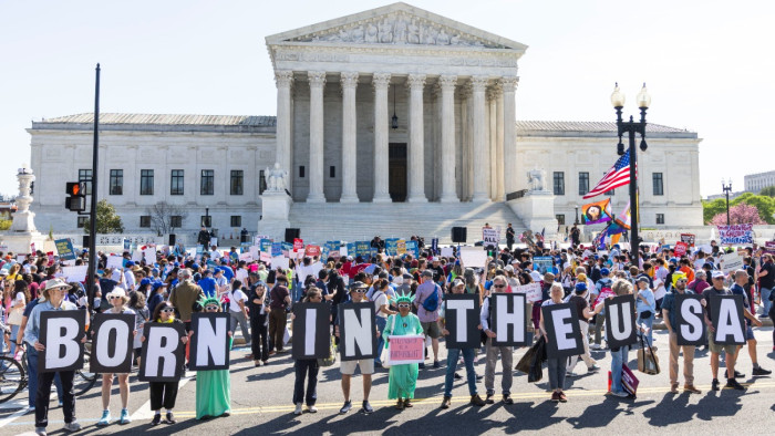 Olyat tett Donald Trump, amit hivatalban lévő elnök előtte még soha