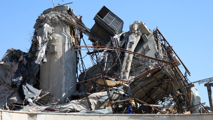Vissza kellene fogni az iráni háborút - mondja a volt CIA-vezető