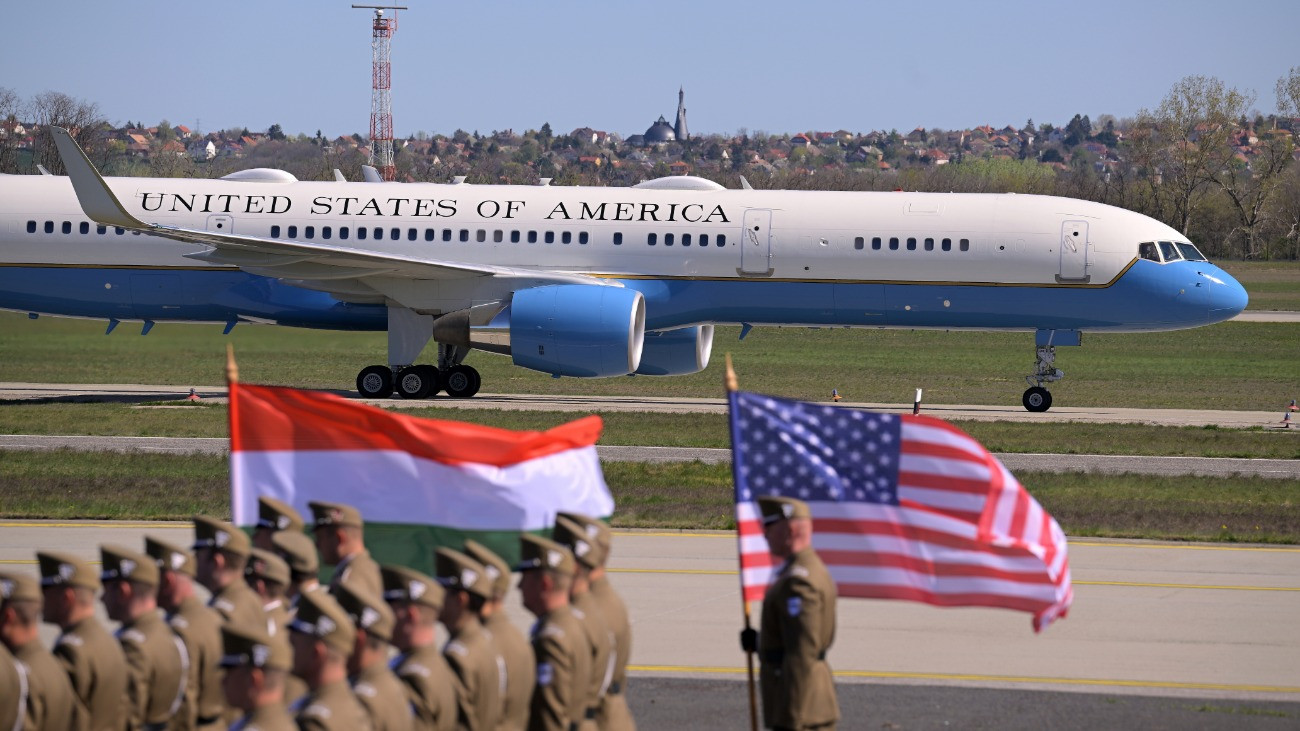 Landolt J. D. Vance amerikai alelnök gépe Budapesten