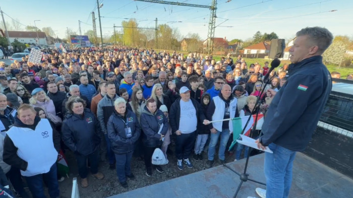 Harmincezer szavazaton múlhat az ország sorsa Magyar Péter szerint