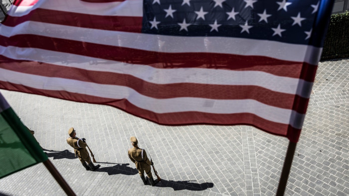 Akár egy hónapra is elegendő lehet az USA-tól vett olajmennyiségünk