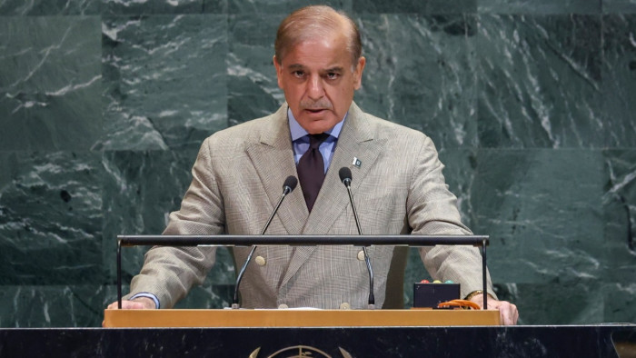 Pakisztáni miniszterelnök: a kéthetes tűzszünet Libanonra is kiterjed