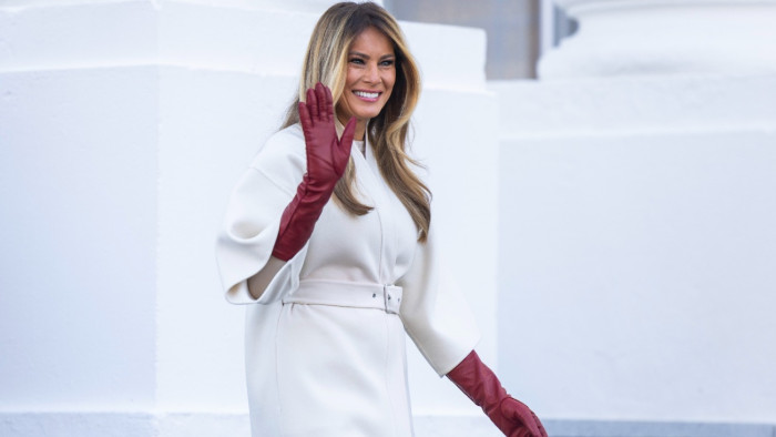 Melania Trump tagadja, hogy közvetlen kapcsolata lett volna Jeffrey Epsteinnel